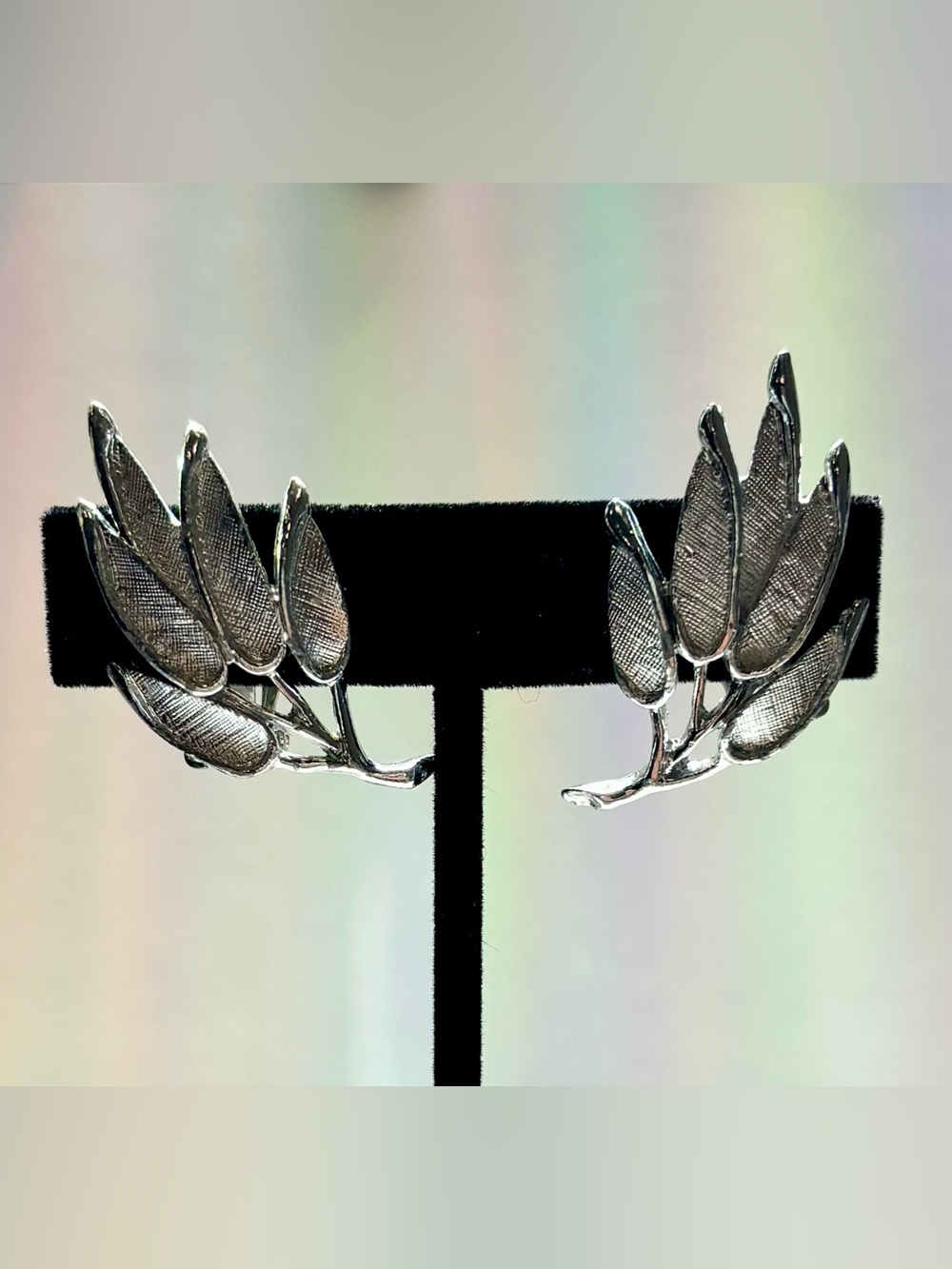 Vintage Signed JUDY LEE Etched Texture Silver Tone Leaf Branch Clip Earrings